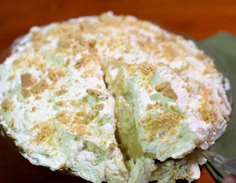 Homemade Banana Cream Pie Recipe